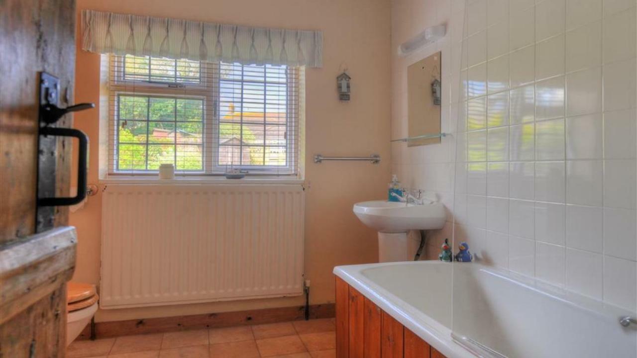 Ivy Cottage Lyme Regis Exterior foto
